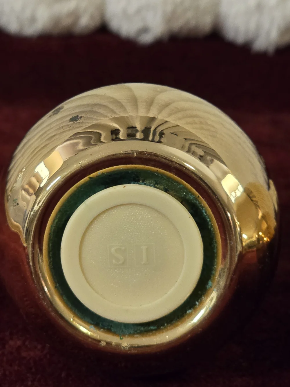 Vintage International Silver Co Gold Tone Salt & Pepper Shakers Set 4